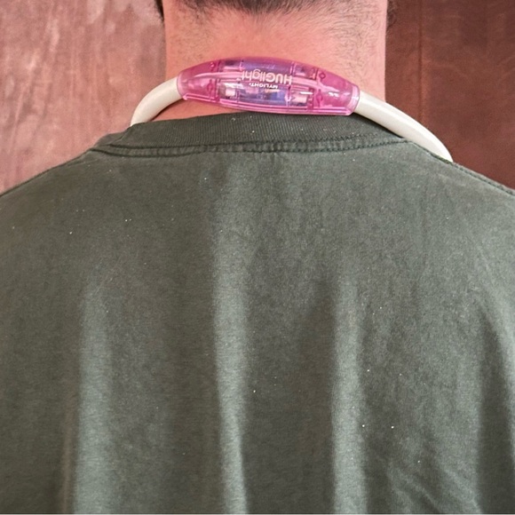 HUGlight original necklight wearable flashlight - Picture 6 of 16